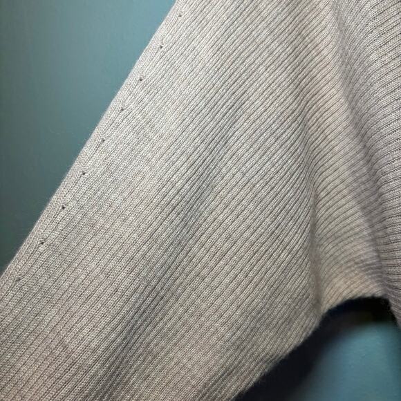 Chelsea & Violet Women’s Ribbed Pullover Sweater Cream Beige Size Medium - Picture 2 of 8